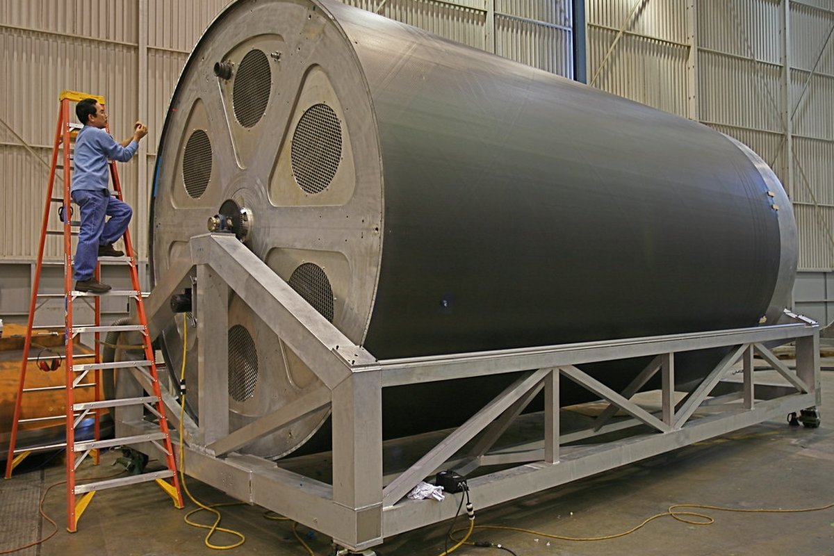 ISM Manufacturing Markets on Kalshi: Worth Watching? - factory industrial machinery (photo 1)