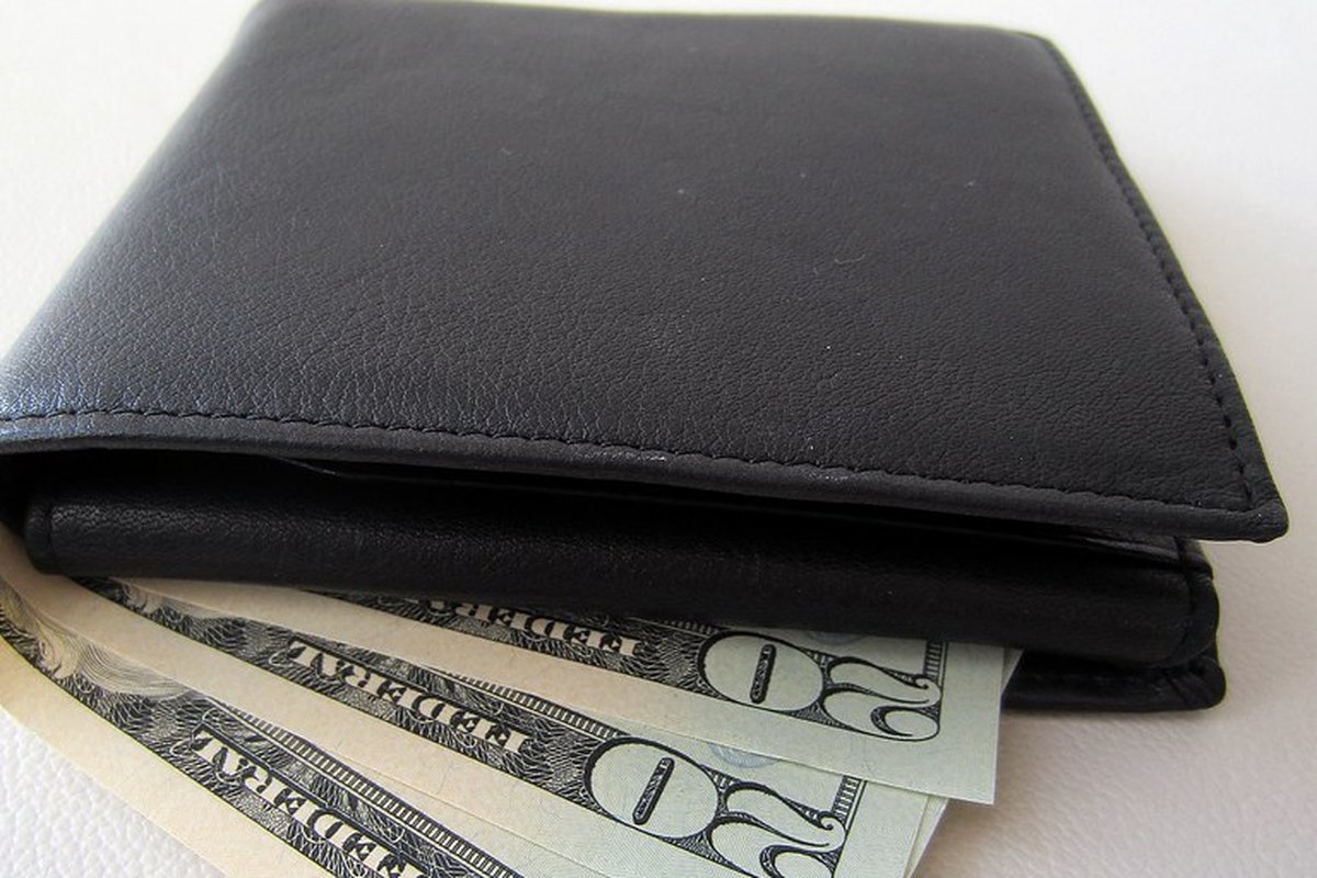 Taco Bell Crunchwrap Supreme Kalshi Market: Source Checklist - us dollar bills cash (photo 2)