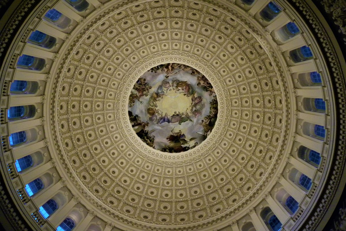 Trump Legal Event Markets on Kalshi: How to Read Settlement Risk - us capitol building dome (photo 2)
